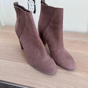 Vince Camuto Mauve Booties